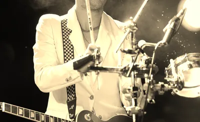 Chromeo